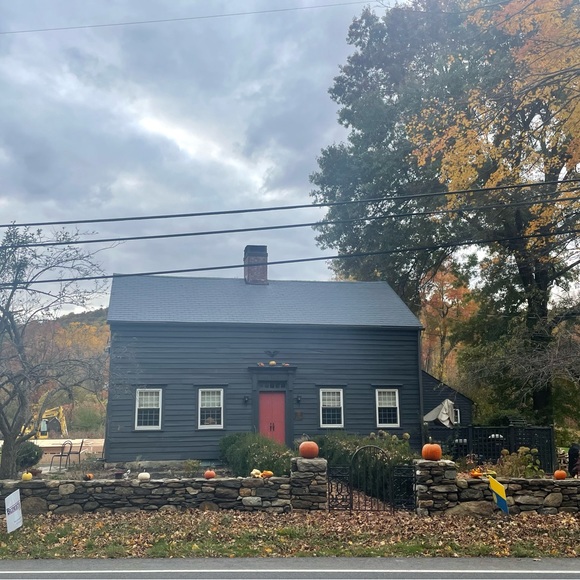 Meet your Posher, Samantha - Picture 1 of 1